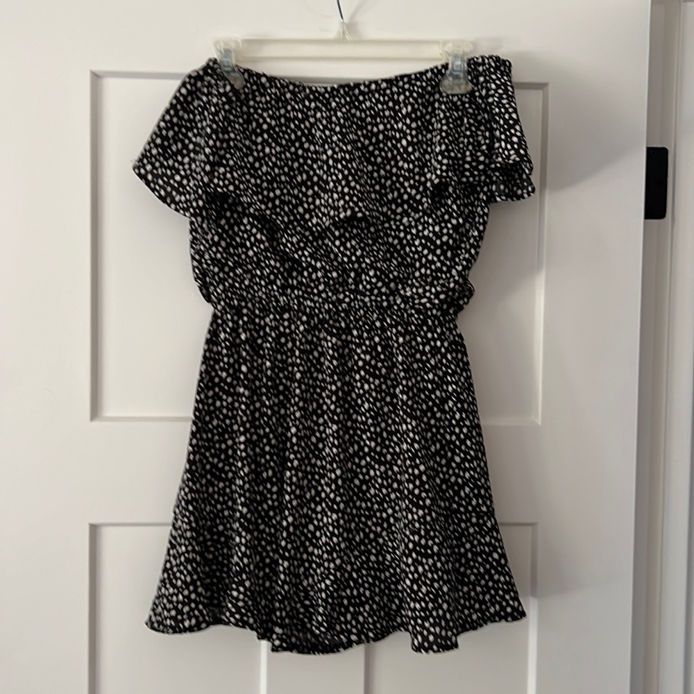 Lightweight romper perfect for summer wine tasting